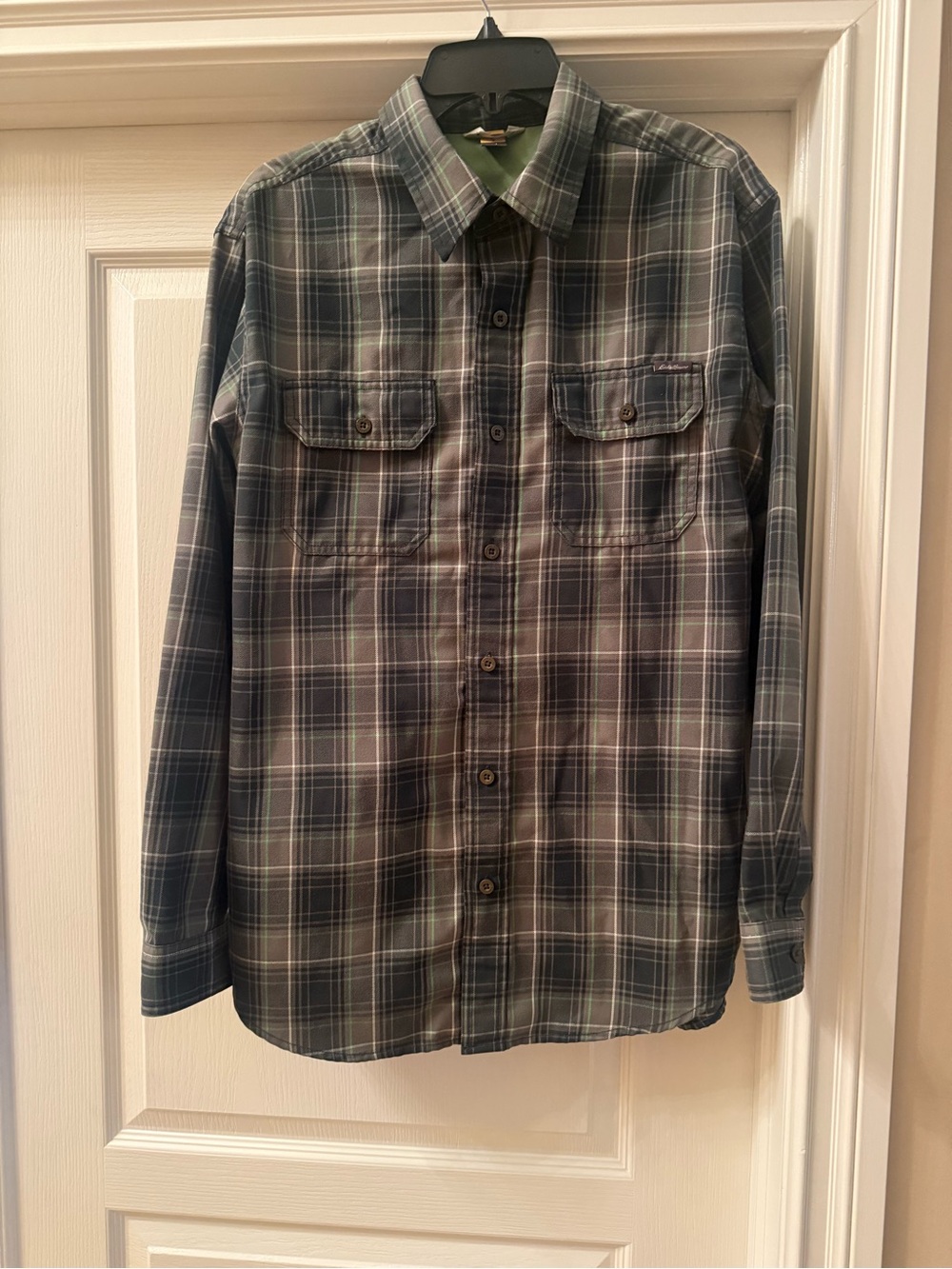 Eddie Bauer Flannel Shirt Men's Size Large Green Button Up Pocket Plaid